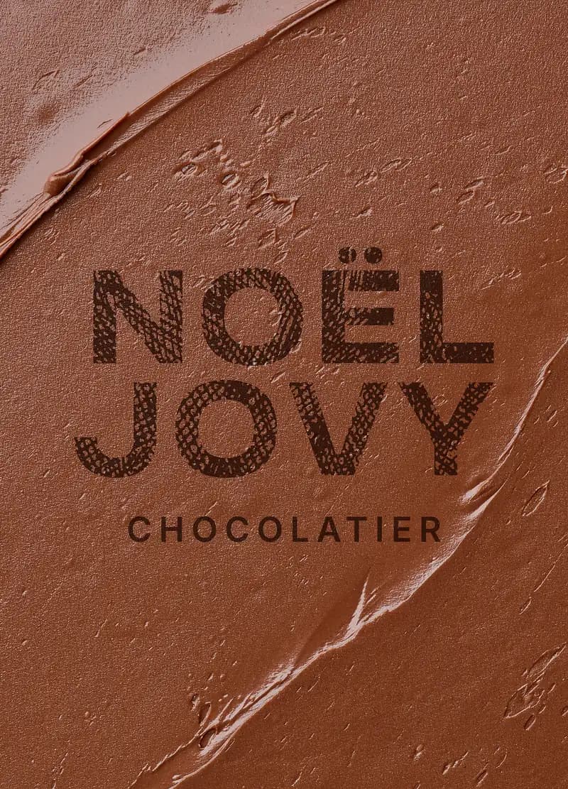 Lettrage de Noël Jovy, chocolatier pâtissier à Bourges