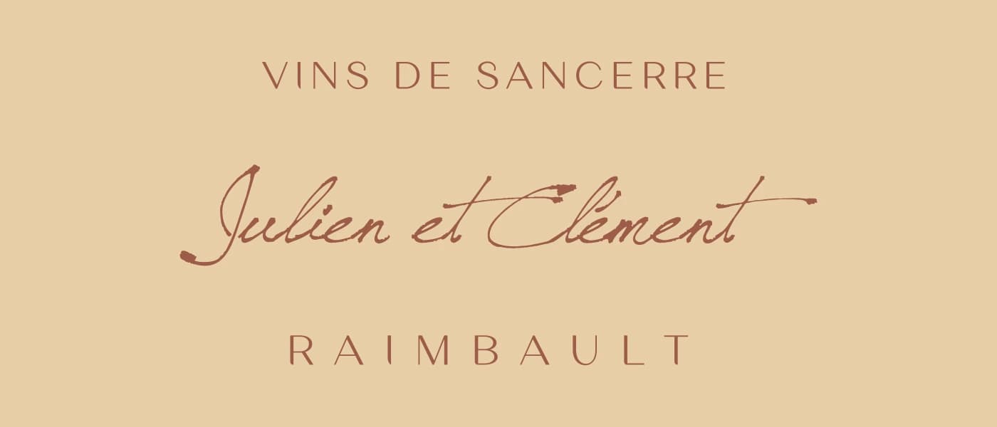 La signature Julien et Clément Raimbault, en ocre rouge sur beige
